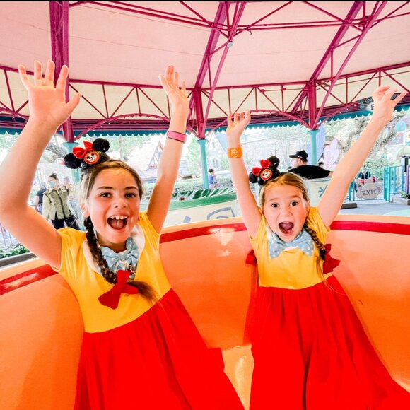 Only Little Once Tweedle Dee & Tweedle Dum Set | Size 6 8 Twins - Picture 2 of 9